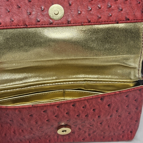 Steve Madden red Ostrich print wallet - Picture 4 of 10